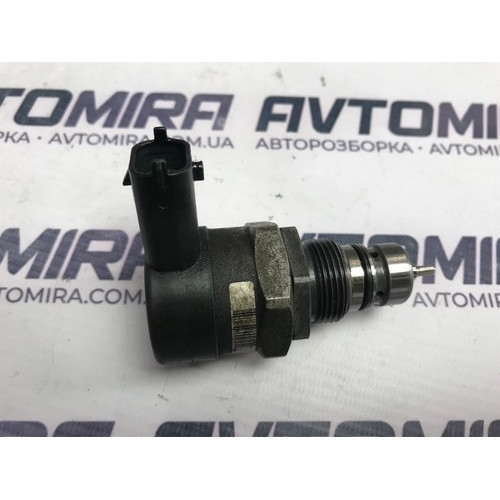 Клапан тиску палива на рампі Hyundai Santa FE II 2.2 CRDI 2009-2012 0281006037